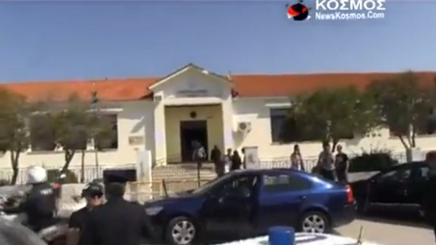 Στα χέρια πιάστηκαν ΚΚΕ και Χρυσή Αυγή στη Ρόδο