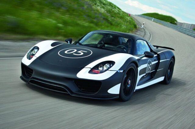 Έτοιμη η κορυφαία Porsche, η 918 Spyder