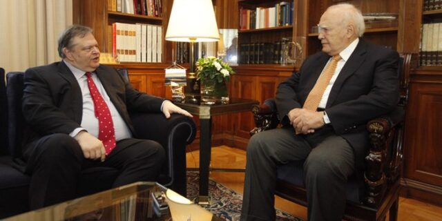 Πρόταση Βενιζέλου μέσω Reuters για μη πολιτικό πρόσωπο στη θέση του Παπούλια