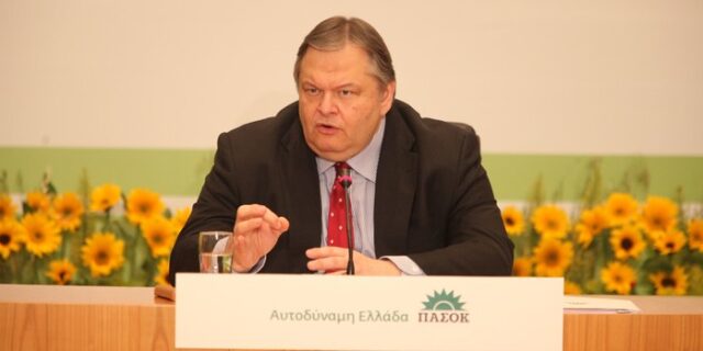 Βενιζέλος: “Στις εκλογές κρίνεται η μοίρα της Ελλάδας”