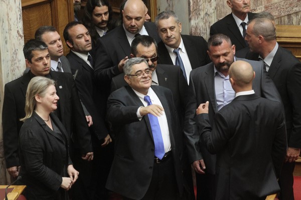 Οι πρωτάρηδες βουλευτές της Χρυσής Αυγής στο Κοινοβούλιο