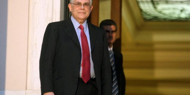 Παπαδήμος: Η Ελλάδα θα βρει θεραπεία μόνο εντός Ευρωζώνης