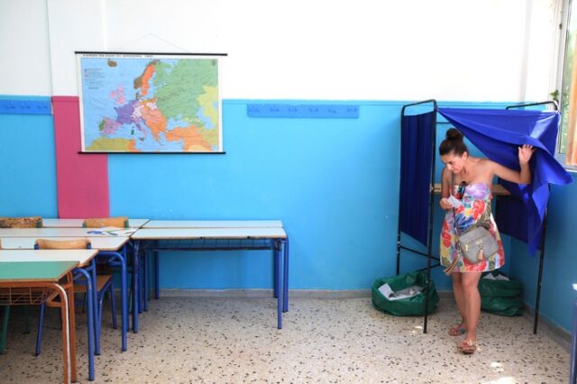 Νικητής με 10 μονάδες διαφορά ο ΣΥΡΙΖΑ στις ηλικίες 18 έως 50
