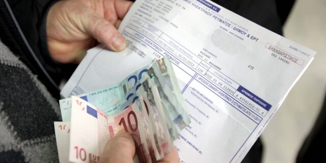 Μειώσεις στους λογαριασμούς ηλεκτρικής ενέργειας για όσους υπερβαίνουν τα κλιμάκια κατανάλωσης