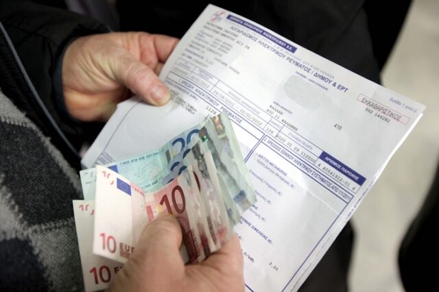 Μειώσεις στους λογαριασμούς ηλεκτρικής ενέργειας για όσους υπερβαίνουν τα κλιμάκια κατανάλωσης