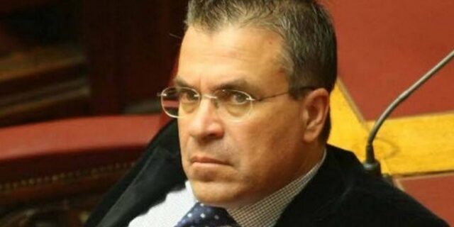 Ντινόπουλος σε ΣΥΡΙΖΑ: Κάποια συνιστώσα σας θα είναι στο Gay Parade