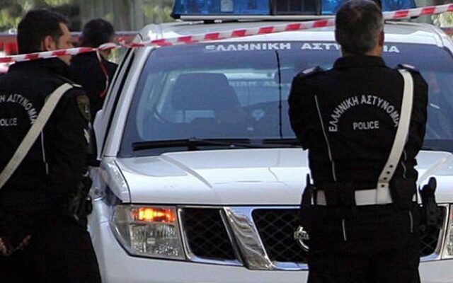 “Πόλεμος” Ρομά έξω από τα δικαστήρια του Πύργου