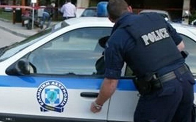 Τουριστικό πρακτορείο με…όπλα, ρόπαλα και μηχανισμούς πυροδότησης ναρκών!