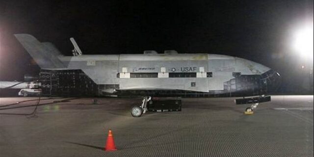 Ένα διαστημόπλοιο τυλιγμένο με μυστήριο