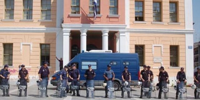 Αναβλήθηκε εκ νέου η δίκη των οκτώ Χρυσαυγιτών στη Βέροια