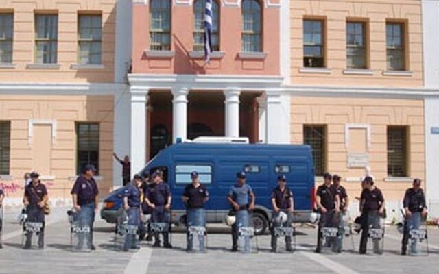 Αναβλήθηκε εκ νέου η δίκη των οκτώ Χρυσαυγιτών στη Βέροια