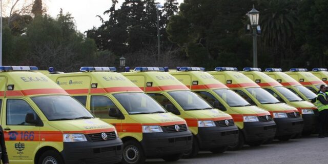 Έμεινε από τηλέφωνο το ΕΚΑΒ στην Πάτρα!