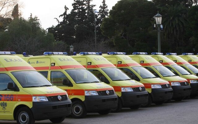 Έμεινε από τηλέφωνο το ΕΚΑΒ στην Πάτρα!