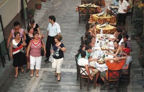 Αυξάνεται δραματικά η αδήλωτη εργασία