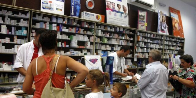 ΙΣΑ: Μόνο με συνταγή γιατρού η προμήθεια αντιβιοτικών