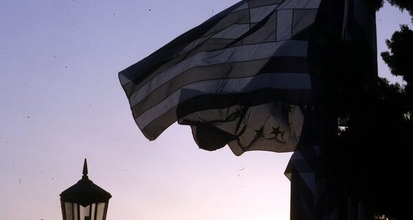 11 ερωτήματα των FT για την Ελλάδα μετά τις κάλπες