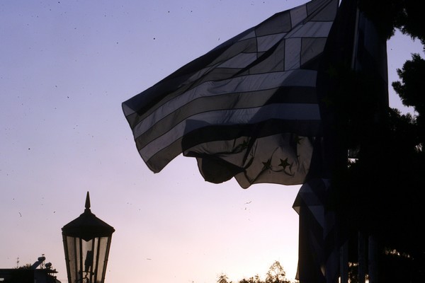 11 ερωτήματα των FT για την Ελλάδα μετά τις κάλπες