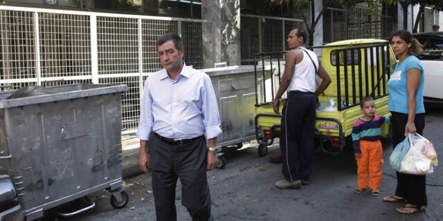 Δύο κρατούμενες “ανέκριναν” τον Καμίνη