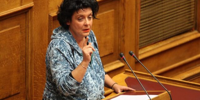 Κανέλλη: “Το όλοι μαζί το αφήνω στον Καραγκούνη”