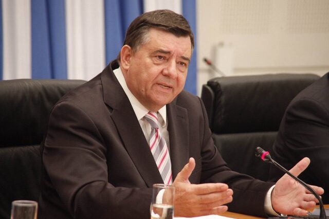 Καρατζαφέρης: “Θεού θέλοντος και Singular επιτρεπούσης θα είμαστε στη Βουλή”