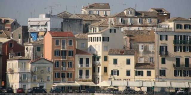 Καταδίωξαν τουρίστες στην Κέρκυρα