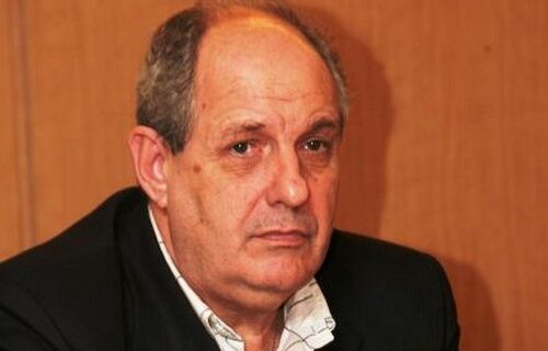 Κουίκ: “Φοβάται το ντιμπέιτ ο Σαμαράς”