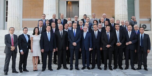 Live Blogging: Οι τελετές παράδοσης – παραλαβής των υπουργείων