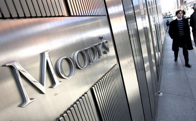 Ο Moody’s υποβάθμισε τη Γαλλία