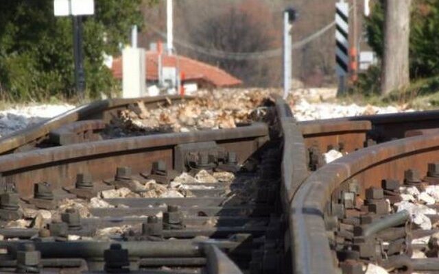 Μετέφεραν κλεμμένες ράγες με…ταξί