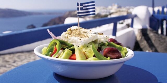New York Times: Η φέτα και το λάδι θα σας βγάλουν από την κρίση