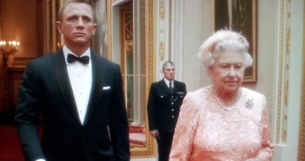 To TV spot του “Skyfall” της έναρξης των Ολυμπιακών Αγώνων του Λονδίνου