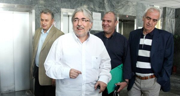 Διάλογος με στόχο την αύξηση του βασικού μισθού