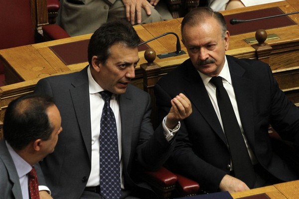 Το υπουργείο Εργασίας καλεί σε διάλογο
