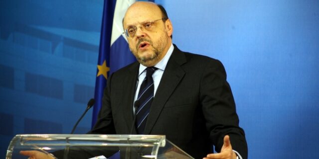 Αντώναρος για Στουρνάρα: “Δεν ξεχνάμε τον ρόλο του στις κυβερνήσεις Σημίτη”