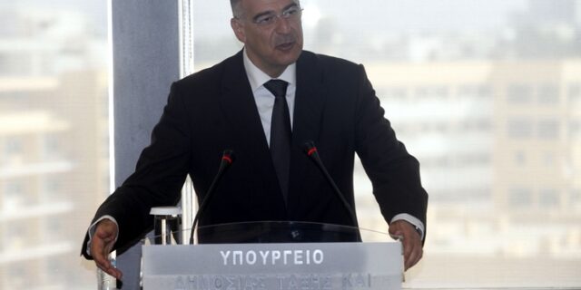 Δένδιας: “Οι 1500 αστυνομικοί που φυλάνε πρόσωπα θα βγουν στους δρόμους”