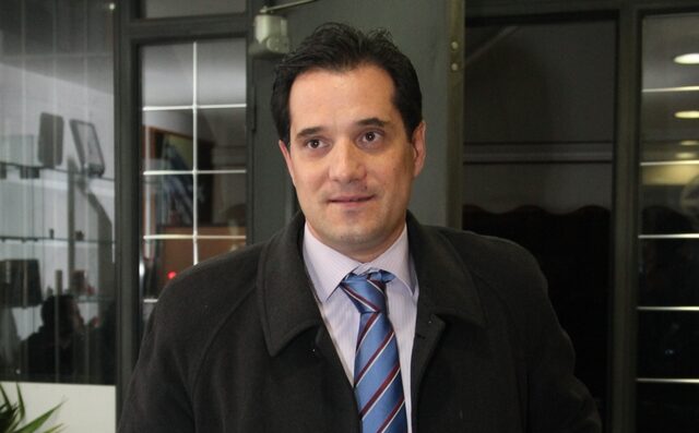 Γεωργιάδης: Ο βουλευτής ξεφτιλίζεται αν πάρει λεωφορείο