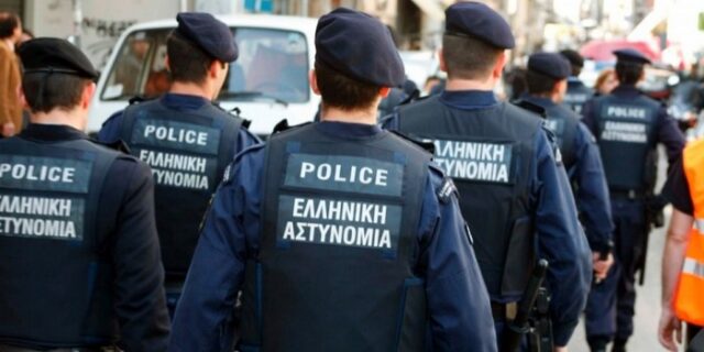Προσφυγή ενστόλων κατά του νέου μισθολόγιου