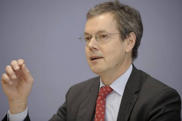 Μπόφινγκερ: “Και το 2013 η Ελλάδα θα βρίσκεται στην Ευρωζώνη”