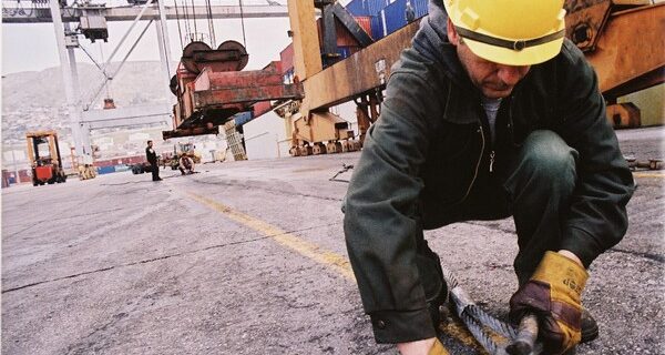 Αντισυνταγματική η προνομιακή μεταχείριση επαγγέλματος και ας είχε καταργηθεί από το 1980