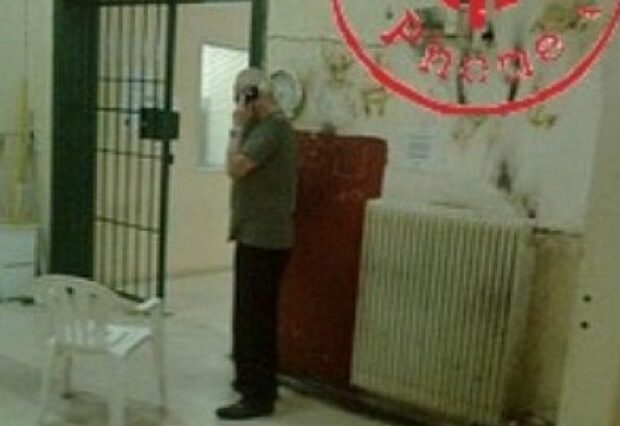 Οι πρώτες φωτογραφίες από το κελί του Άκη Τσοχατζόπουλου