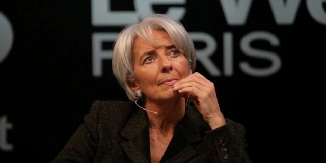 Επιστρατεύουν Γερμανούς συνταξιούχους εφοριακούς για την Ελλάδα