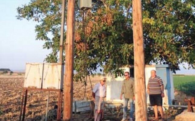 Σκοπιά με καραμπίνες στη Λάρισα για να σώσουν τους μετασχηματιστές