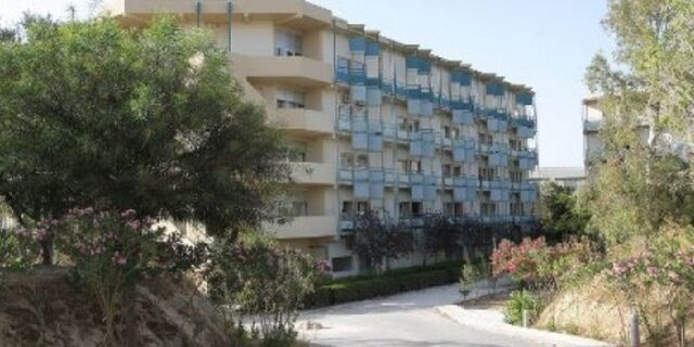 Φωτιά στο νοσοκομείο Ηρακλείου απείλησε επείγοντα και ασθενοφόρα