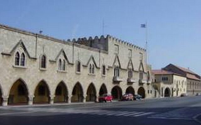 Στη Ρόδο μέσω…Τουρκίας
