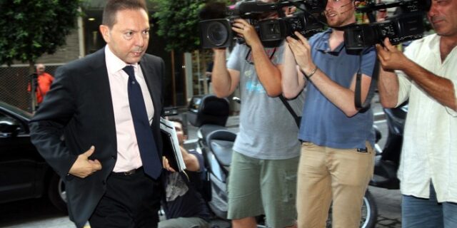 Αγώνας δρόμου για τον υπουργό Οικονομικών με στόχο τα νέα μέτρα