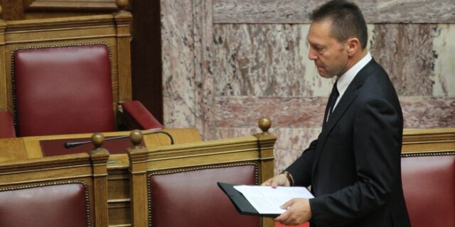 Στουρνάρας: “Η αξιοποίηση αεροδρομίων δεν συνιστά εκποίηση δημόσιας περιουσίας”