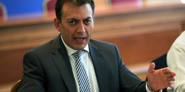 Διάλογο με τους Χαλυβουργούς, χωρίς “λουκέτα” ζητά ο υπουργός Εργασίας