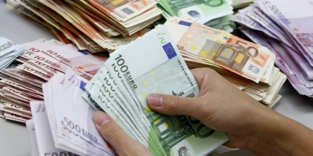 Έκδοση εξάμηνων εντόκων γραμματίων: Πόσα χρήματα πήραμε