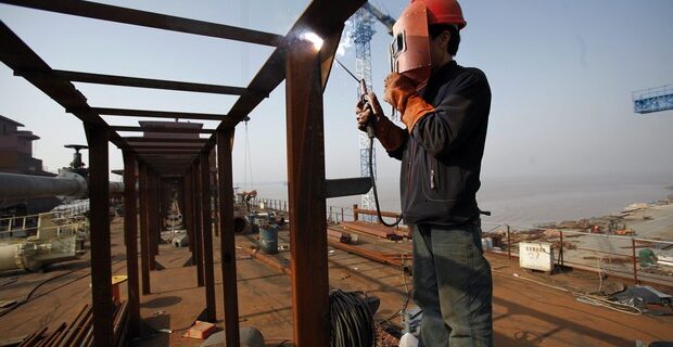 Στα 11.882.500 ευρώ τα πρόστιμα το 2012 για αδήλωτη εργασία