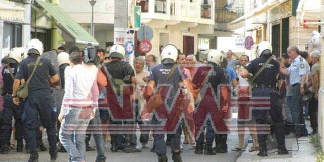 Επεισόδια και δακρυγόνα έξω από τα δικαστήρια Μεσολογγίου